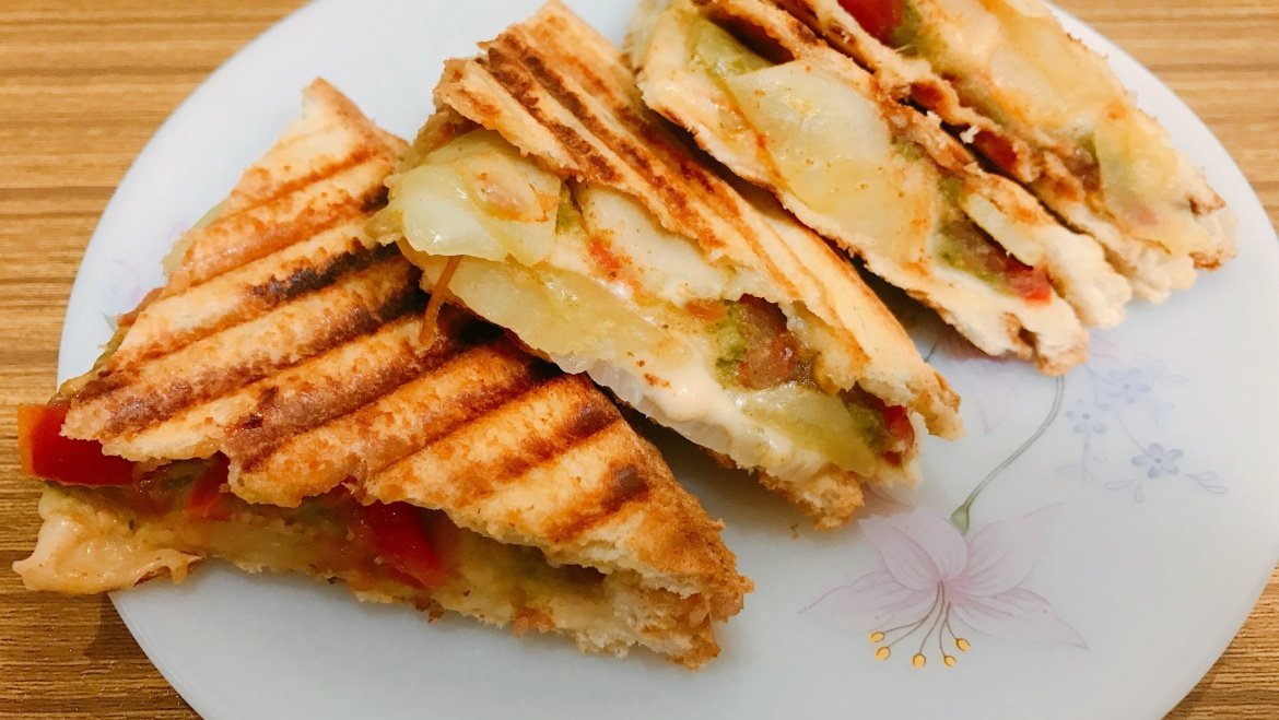 Aloo Mutter Sandwich -Regular