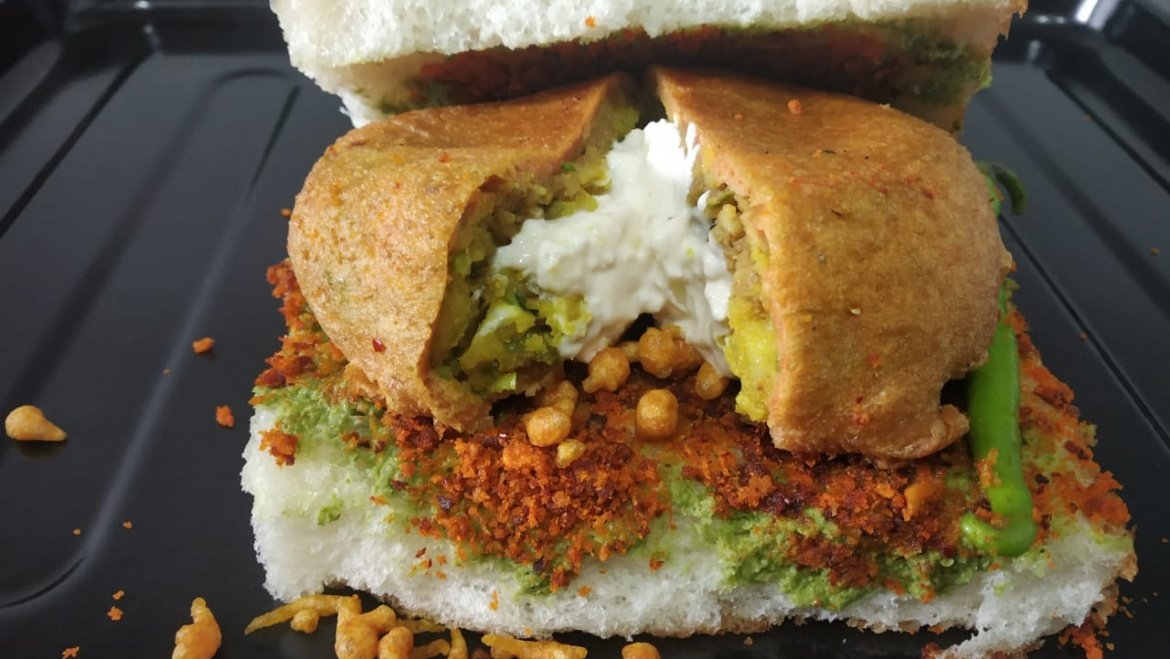 Bombay Jain Vadapav Cheese