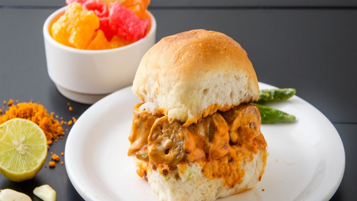Exotic Vadapav Peri – Peri