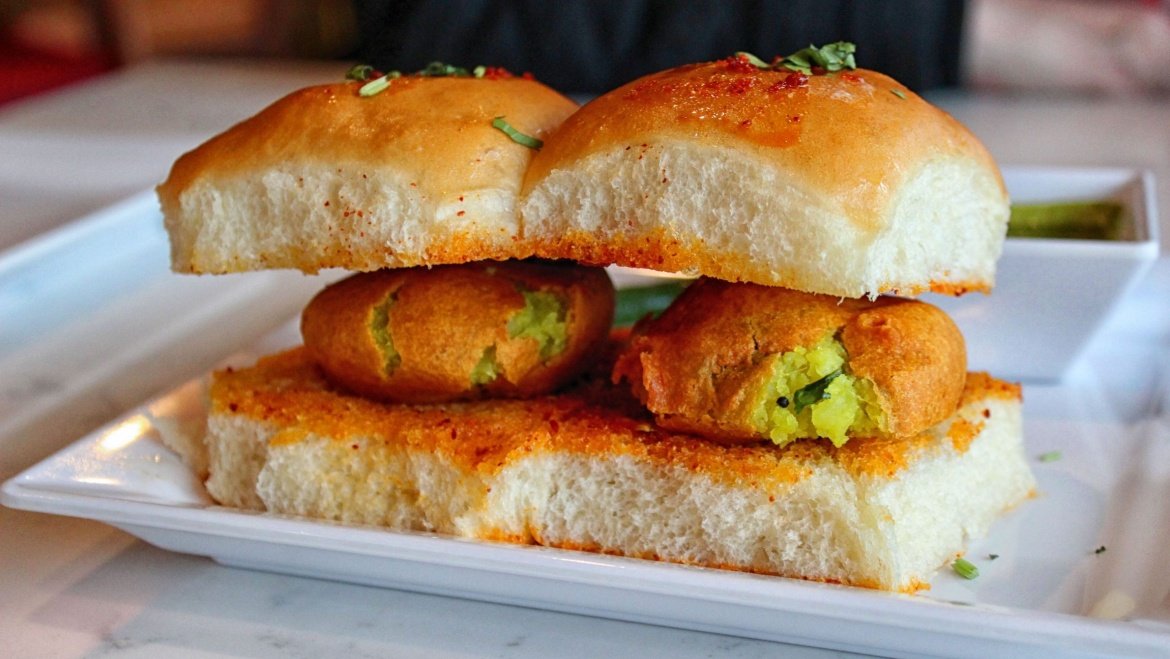Vadapav Swaminarayan in Butter